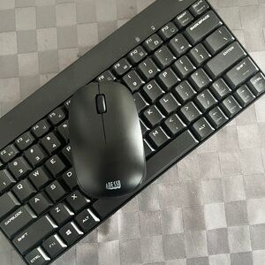 Adesso Black Wireless Keyboard and Mouse Set